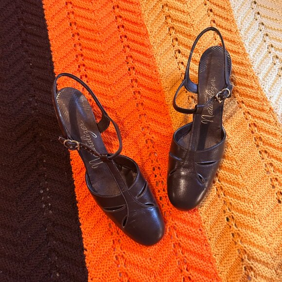 1970s Naturalizer Brown Leather T-bar Roman Mary Jane sandal heels- made in Cana - Picture 9 of 11